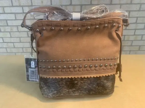 TR142-8360 Trinity Ranch Hair-On Cowhide Collection Crossbody Bag