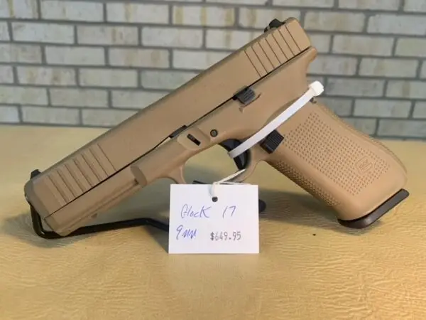 Glock 17 Desert